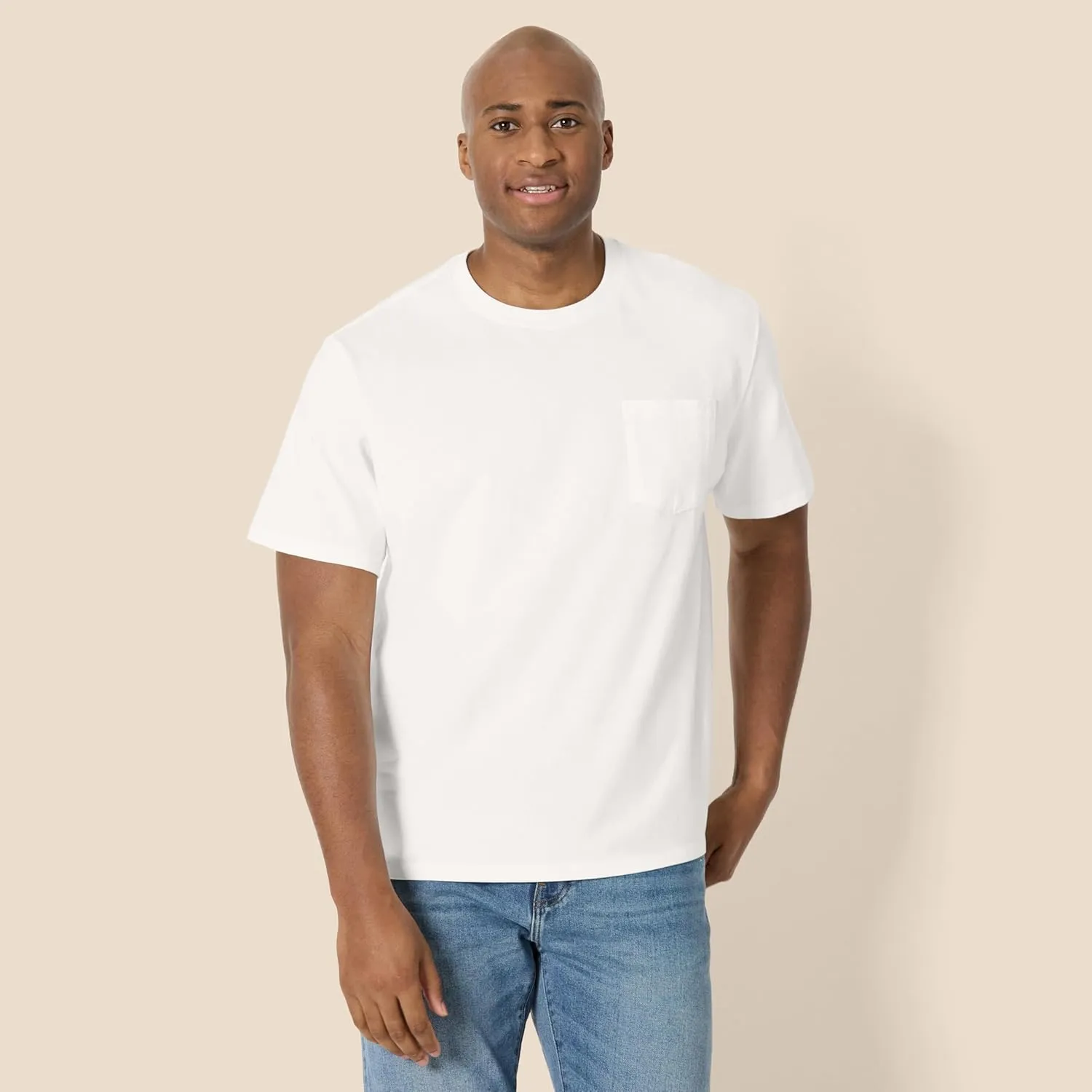 Amazon Essentials Men's Relaxed-Fit Heavyweight Cotton Pocket T-Shirt